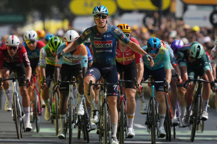 Merlier wins stage 7, Tour favorite Pogacar keeps yellow jersey